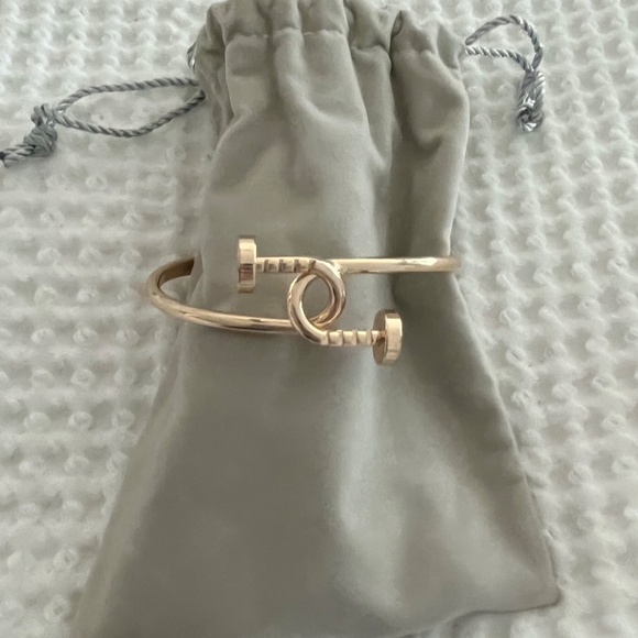 New Gold Tone Nail Twist Cuff Bracelet - Picture 15 of 15